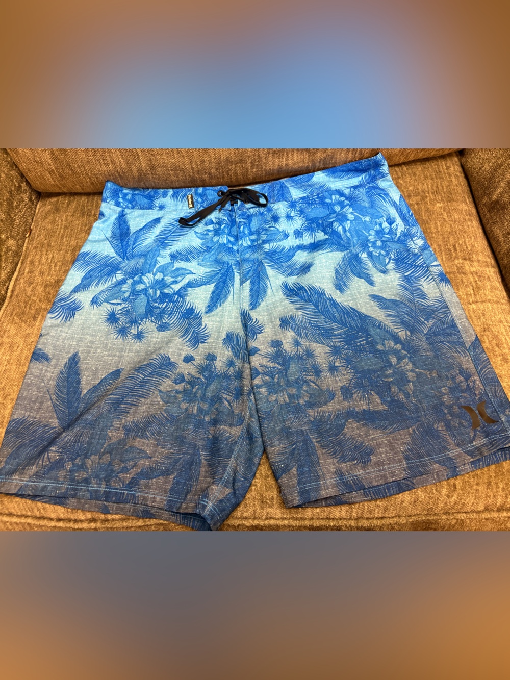 Hurley Blue Tropical Print Swim Trunks SZ 36
